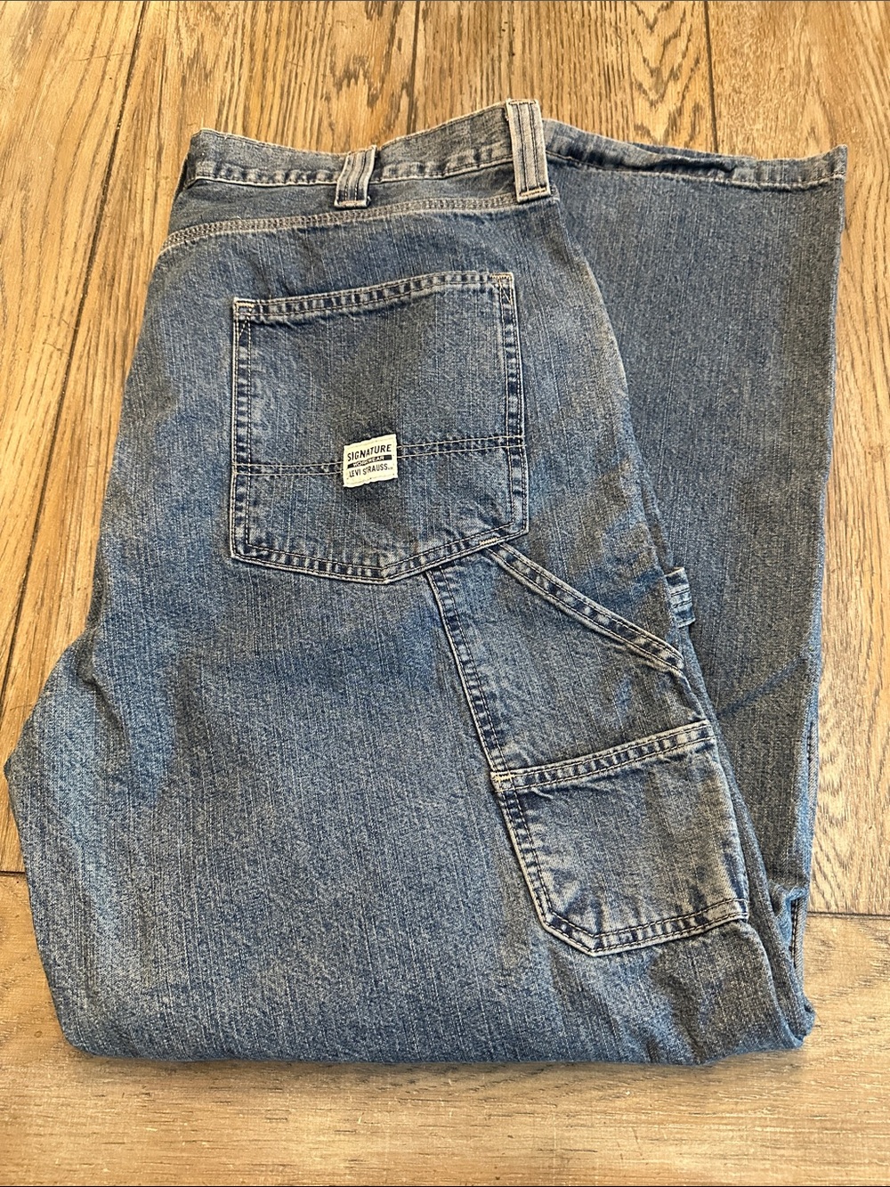 Signature by Levi Strauss Men's Carpenter Jeans Loose Fit Medium Wash W40 L32